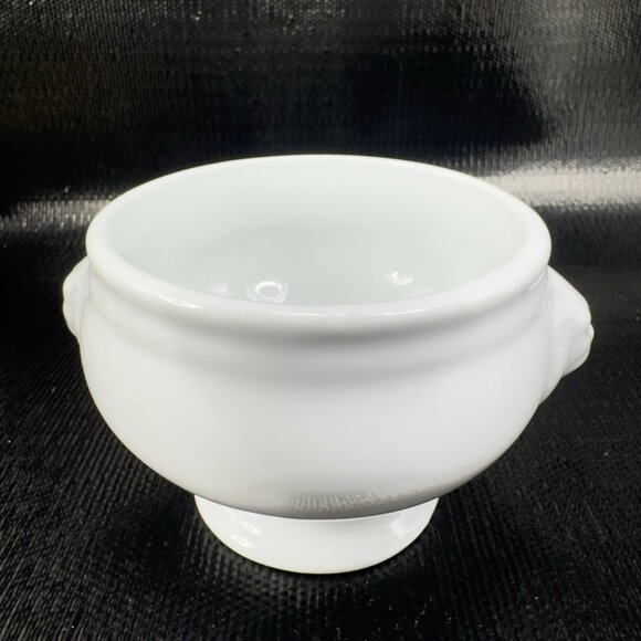 Bistro By Over And Back Lions Head White Porcelain Pedestal Bowl Dish Set 2 VTG - Picture 11 of 16